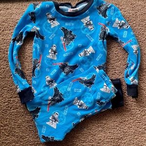 Boys Star wars pjs size 6